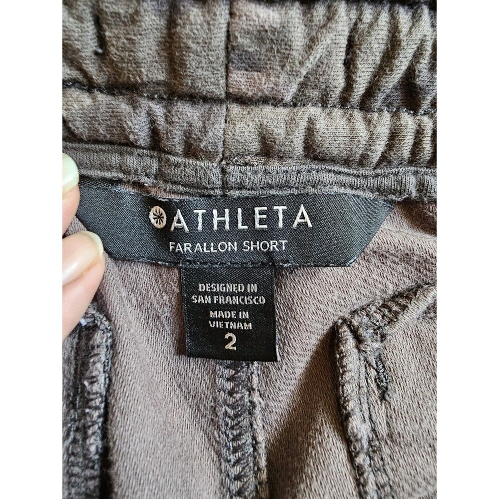 Athleta Women's Camo Farallon Comfort Short Size 2 - Picture 2 of 6